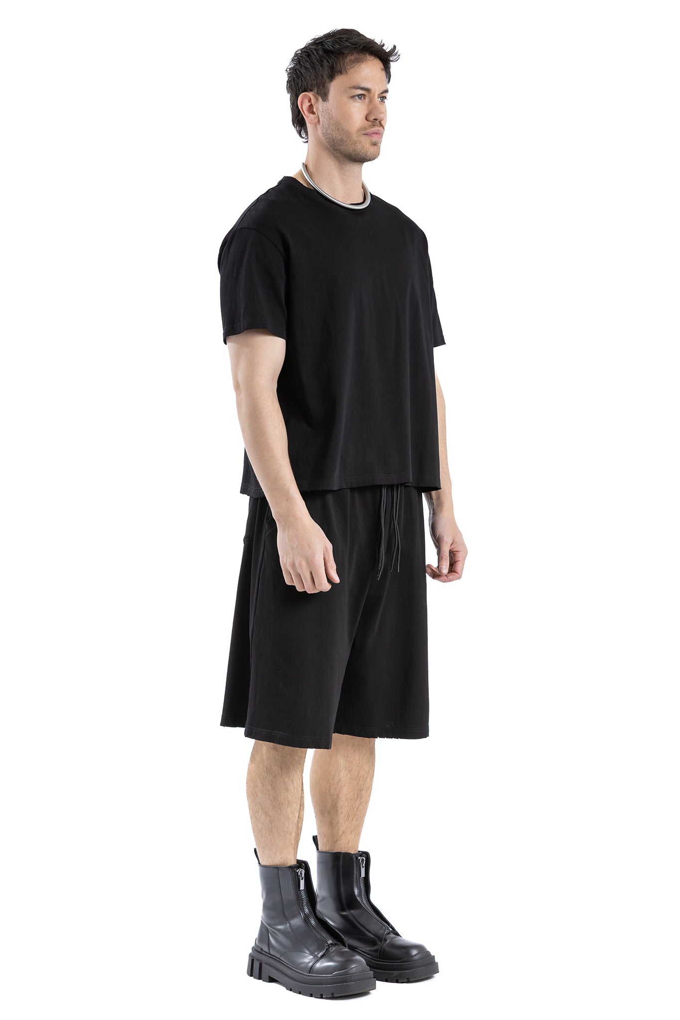 DISTRESSED SHORT DC