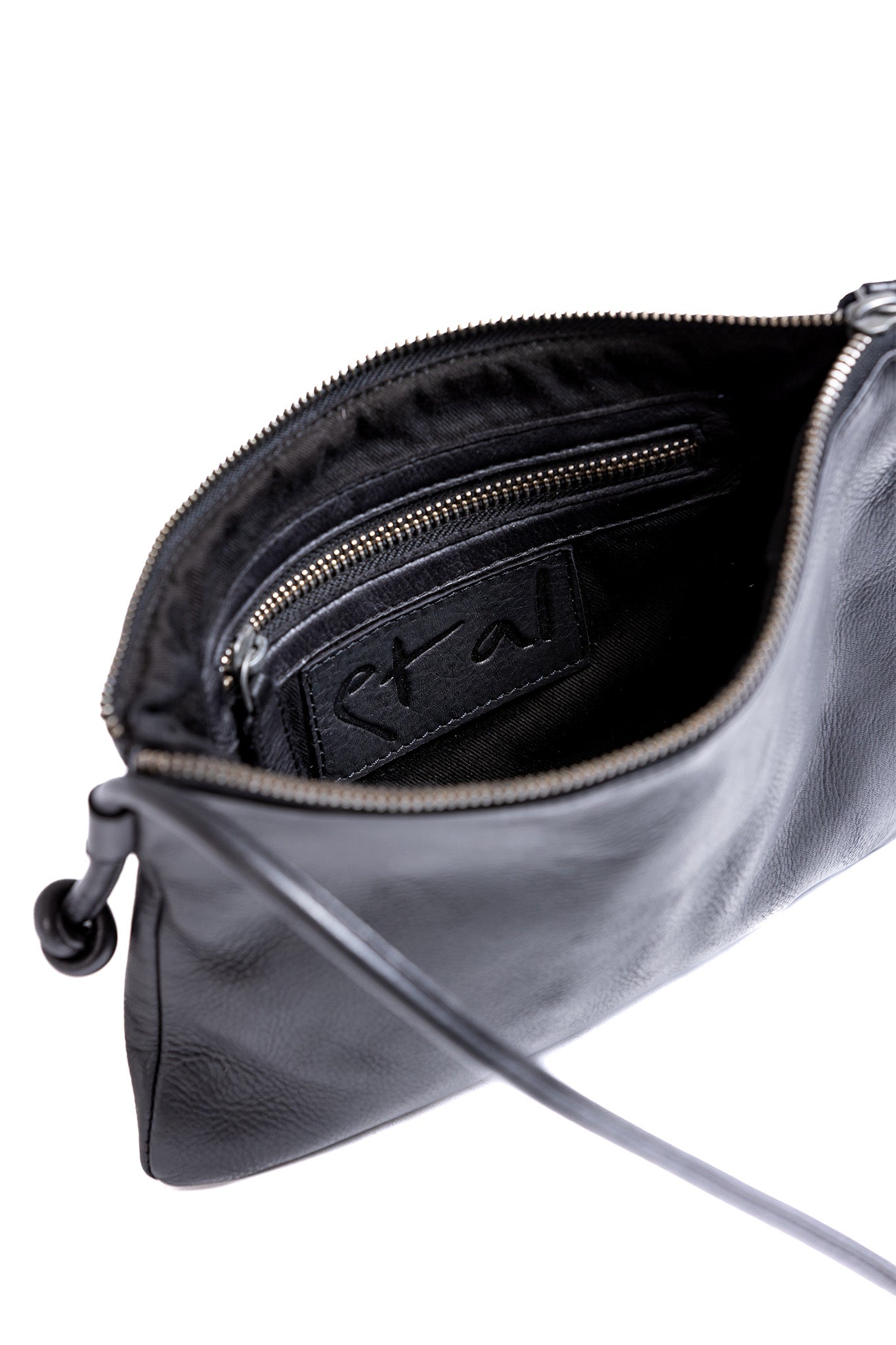 SINGLE CLUTCH BAG