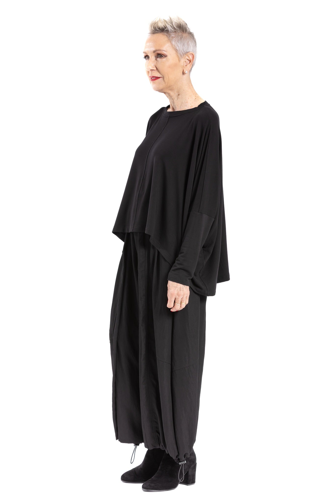 VEILA PANT NV