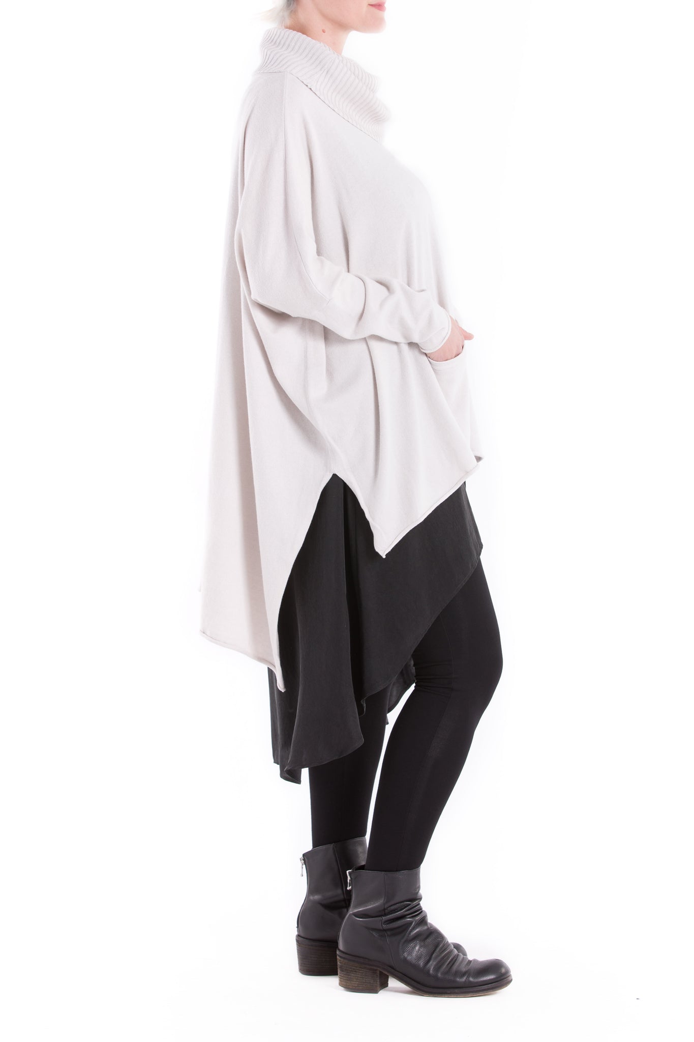 YULIA TUNIC YU