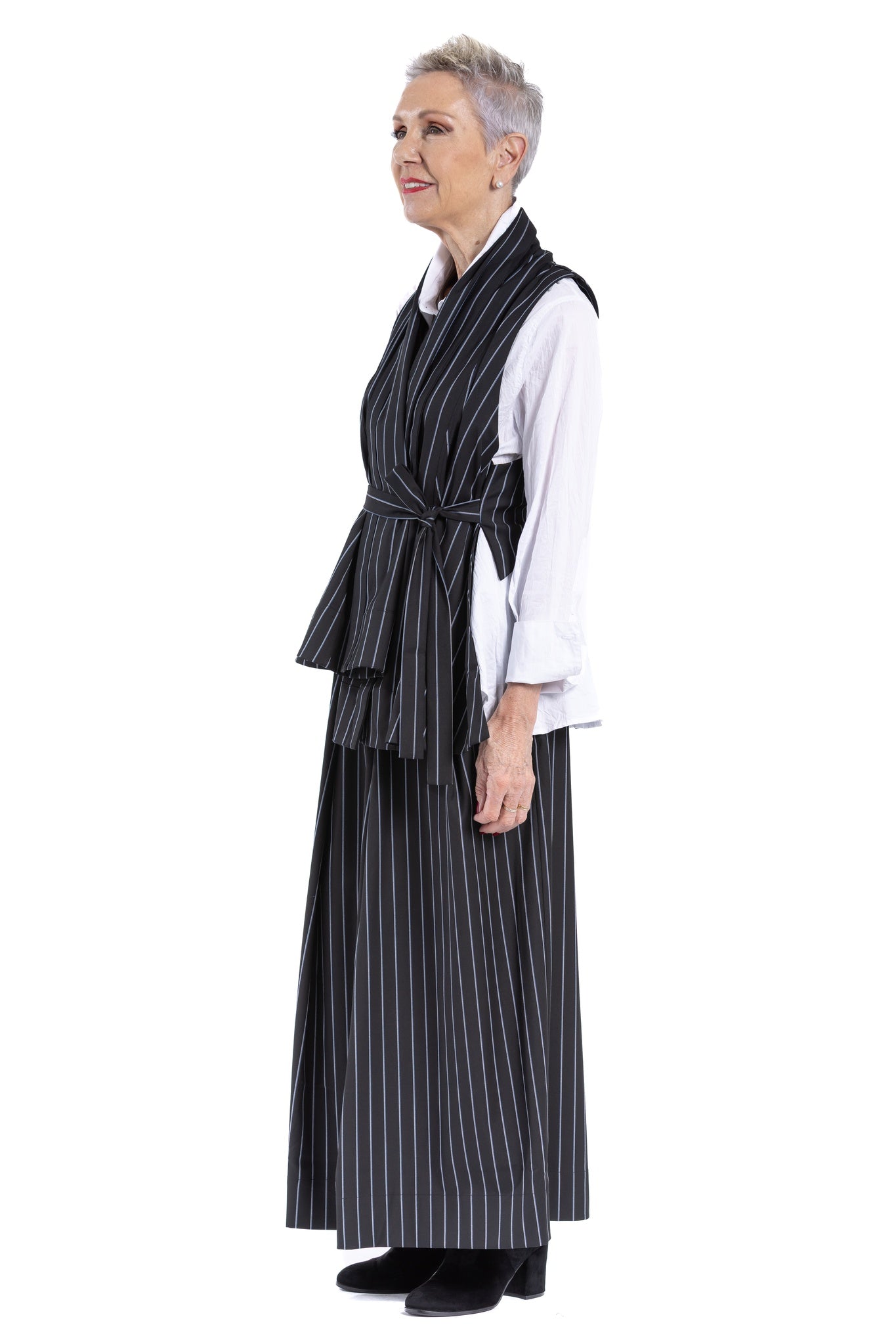BECKETT DRAPE VEST BK