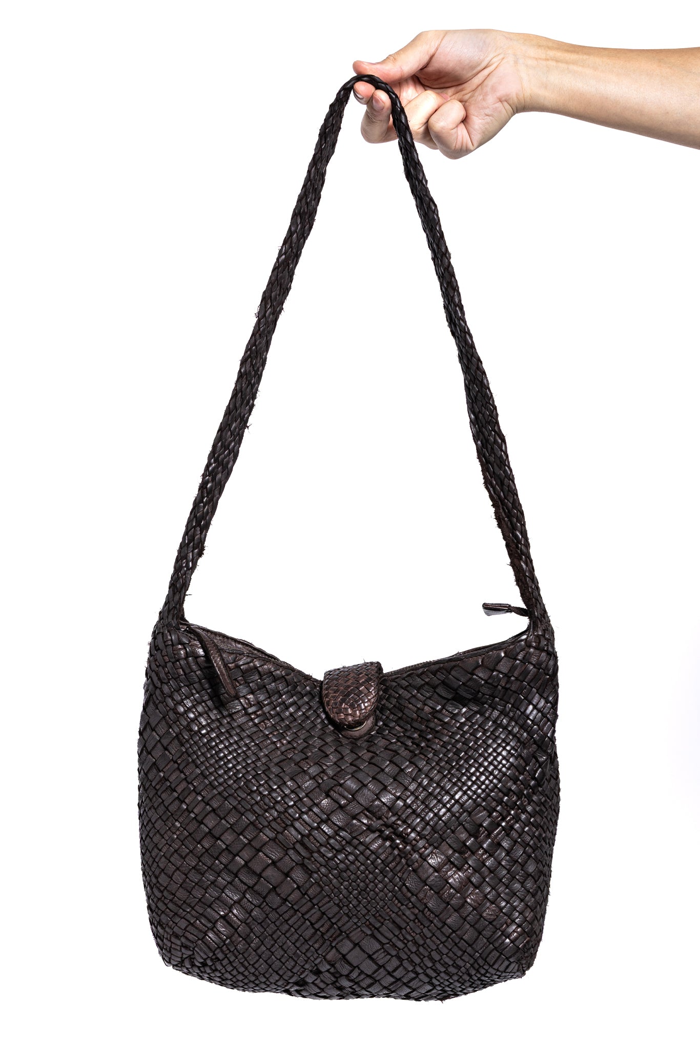 CHOCOLATE WOVEN BAG