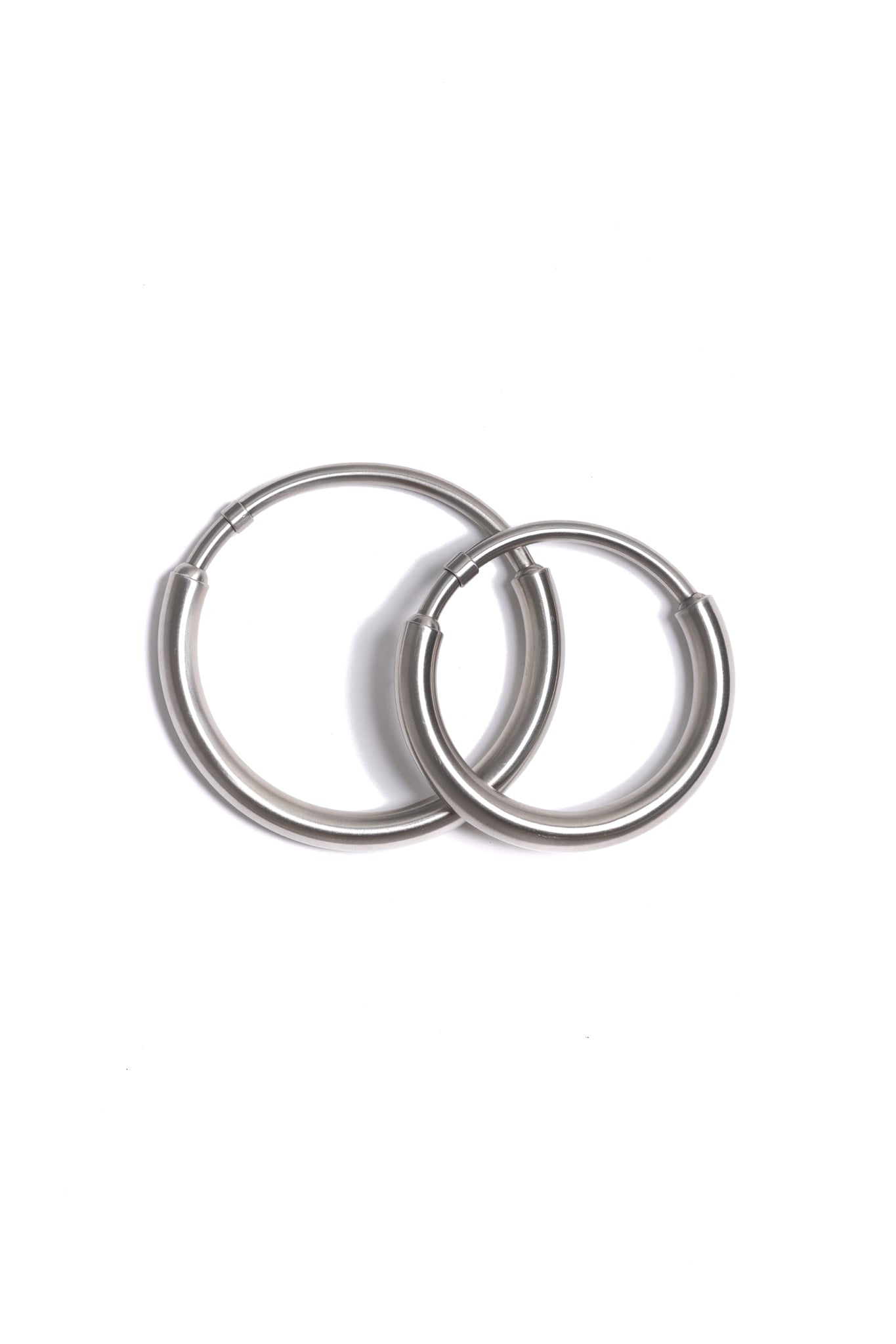 CHUNKY LOOP BRACELET