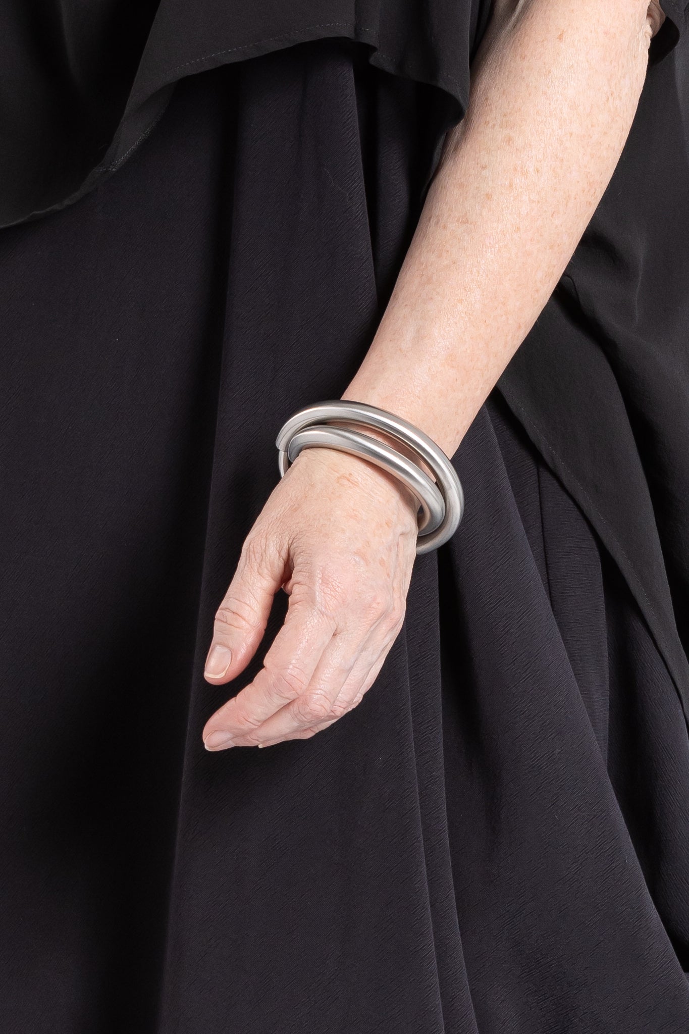 CHUNKY LOOP BRACELET