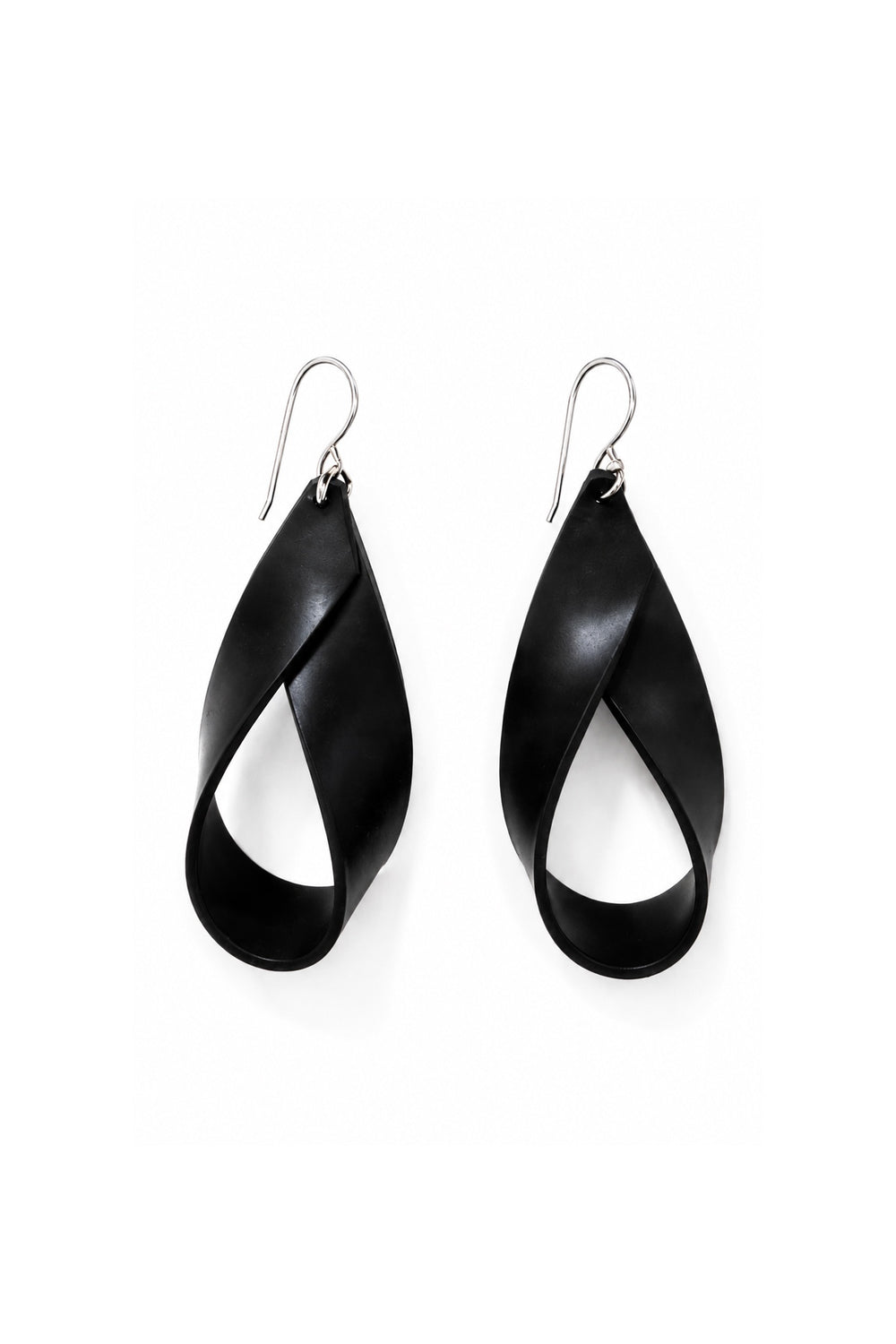 DROP EARRINGS