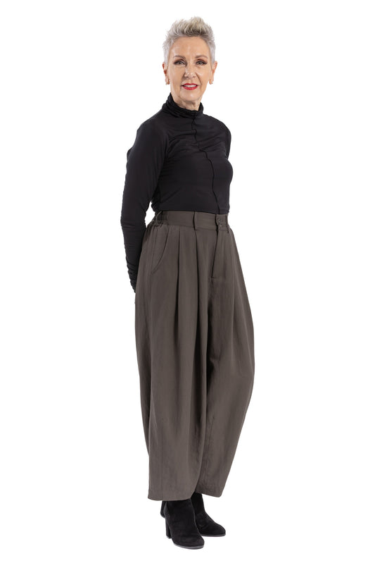 NAVA PANT NV