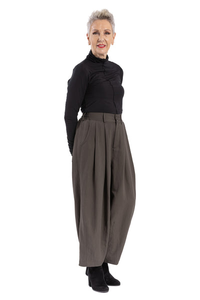 NAVA PANT NV