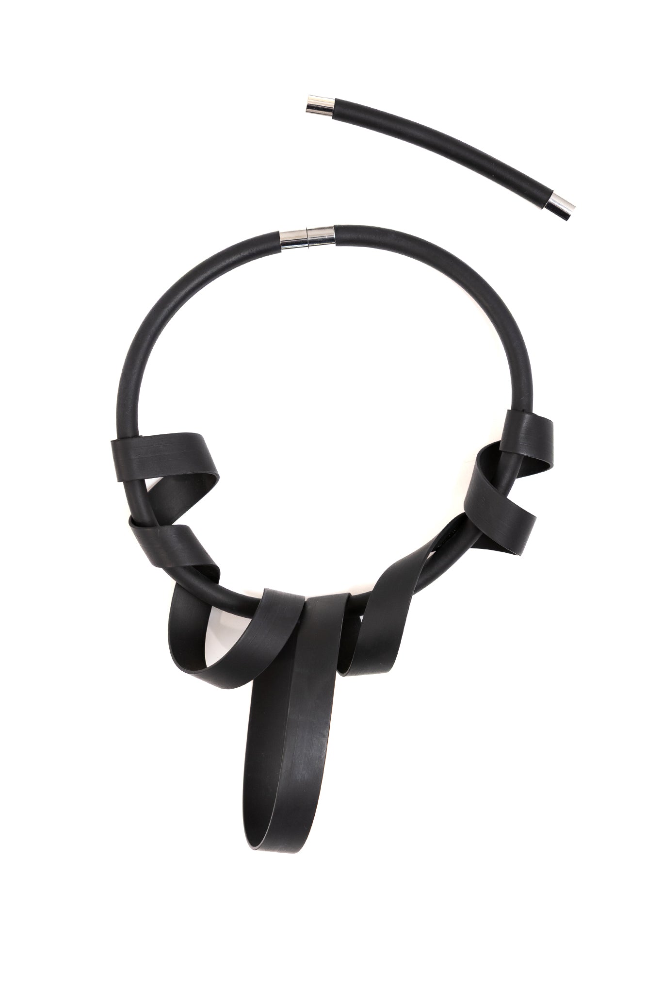 NEJIRI NECKLACE