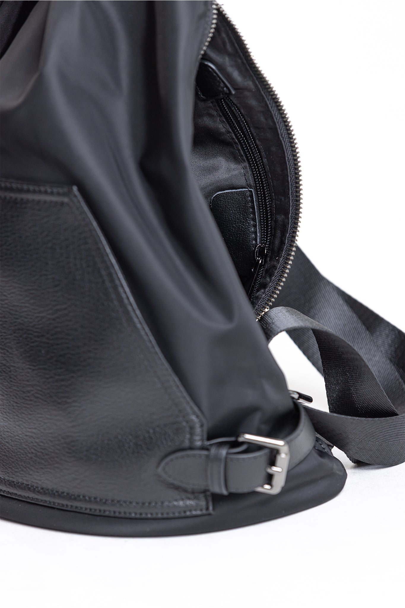 PANEL BACKPACK