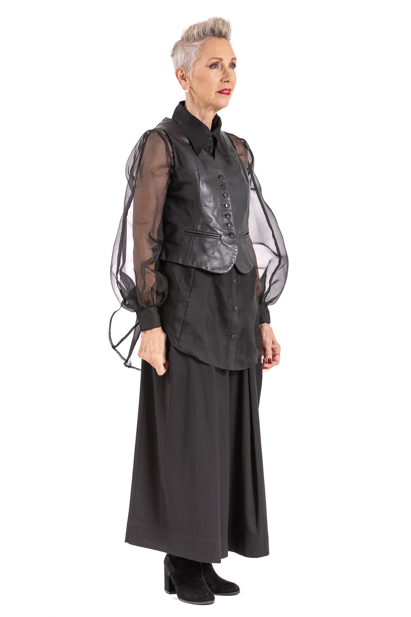 PETROU VEST LE