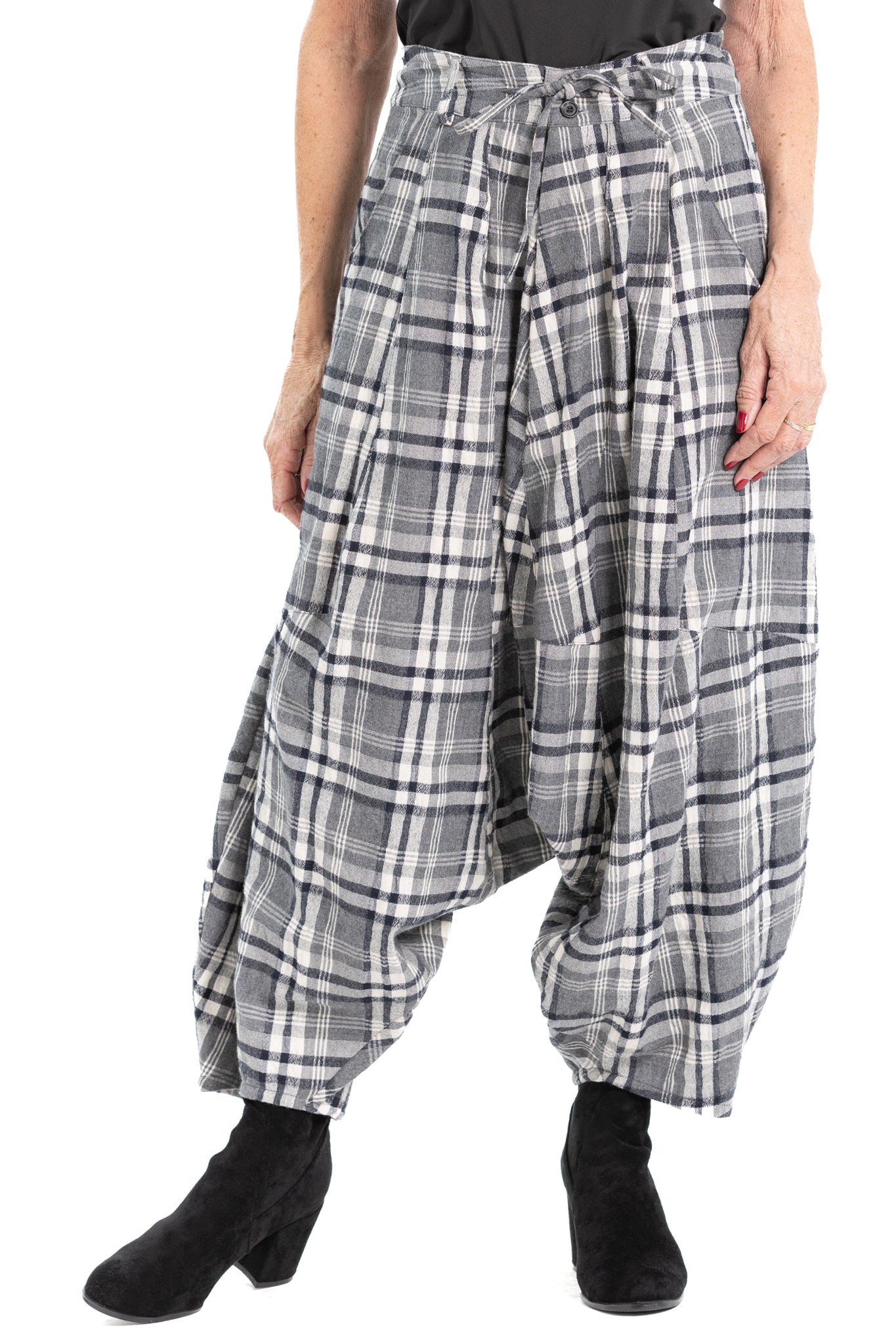 YUMIKO PANT JC