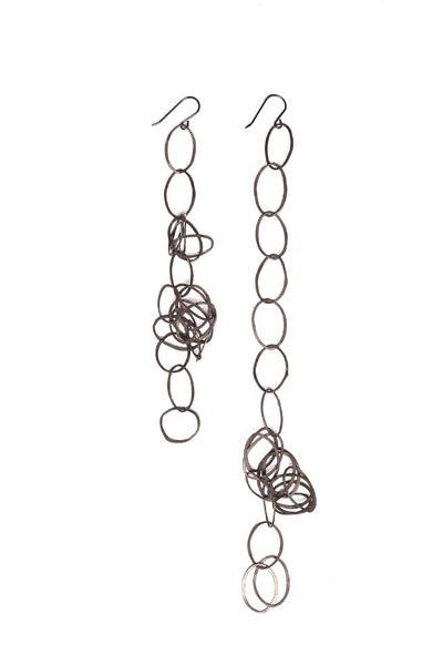 KNOTTED LOOP EARRING