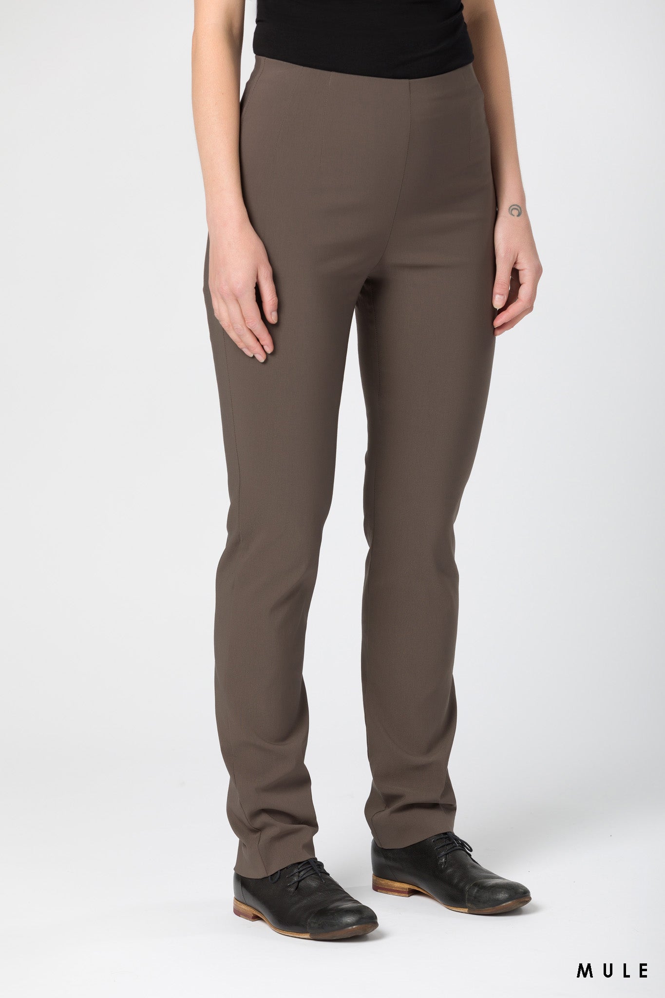 NARROW LEG PANT