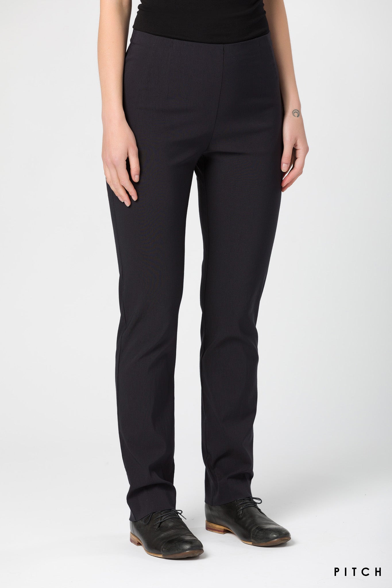 NARROW LEG PANT