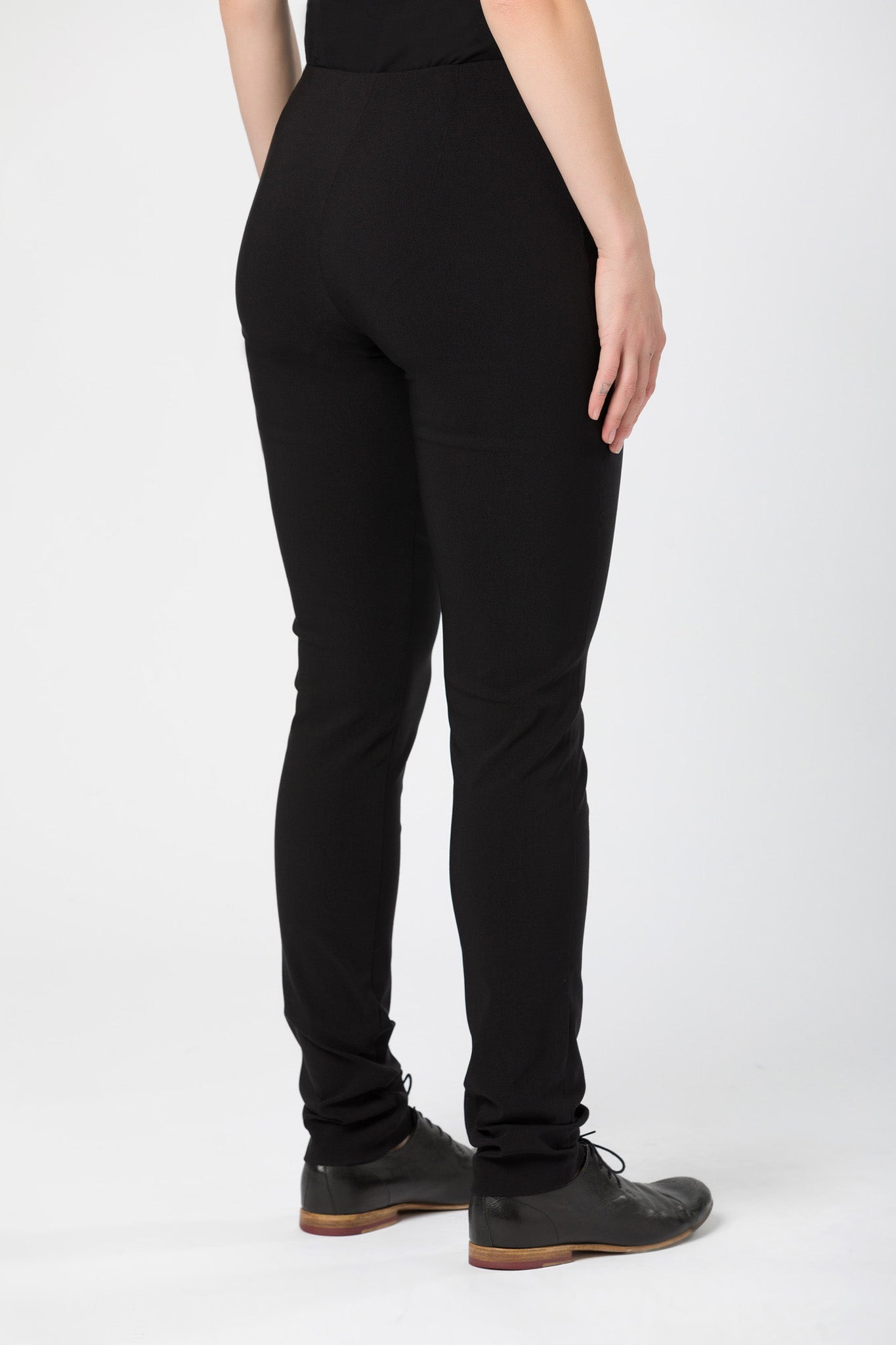 SLIM LEG PANT