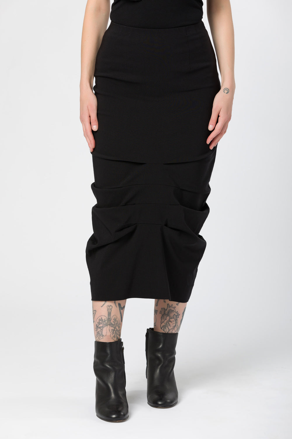 TUCK SKIRT