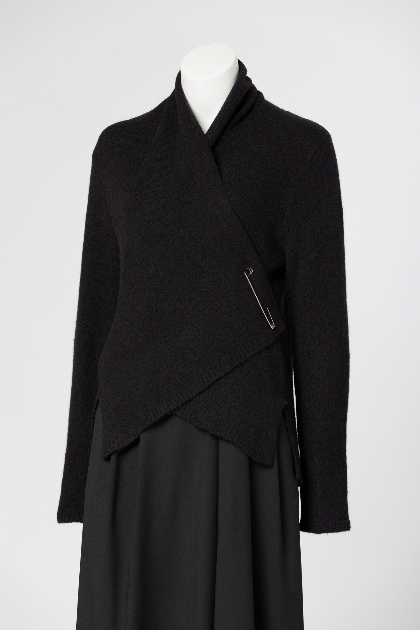 PACKMAN CARDIGAN